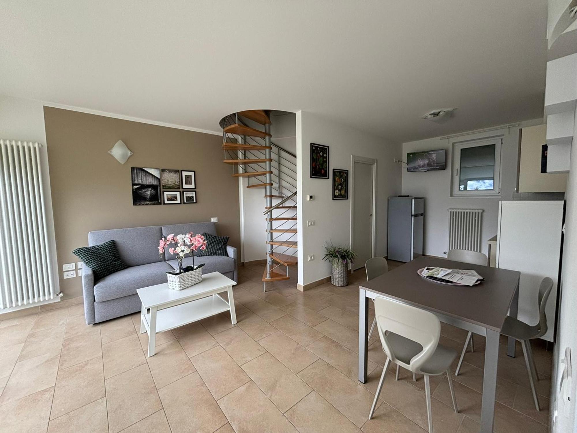 Apartment Un Balcone Sul Garda